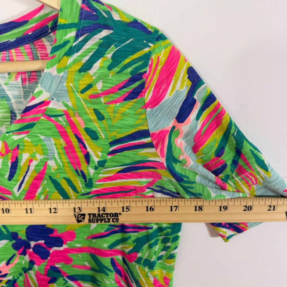 Lilly Pulitzer T-Shirt Womens S Green Palm Print V-Neck Slub Cotton Short Sleeve - Picture 5 of 9